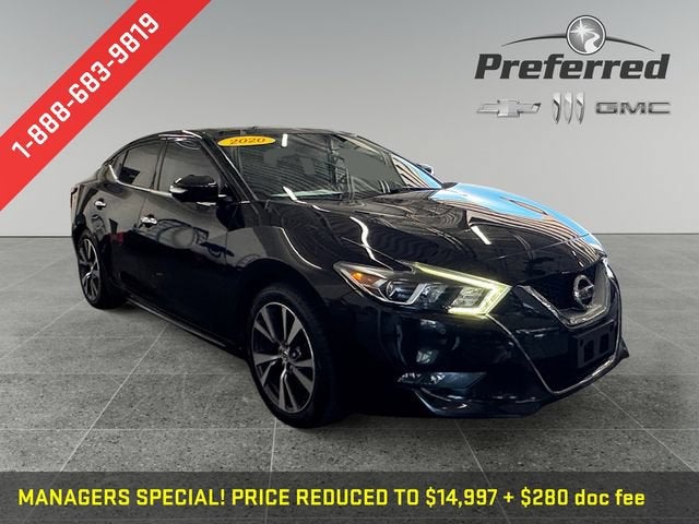 2017 Nissan Maxima 3.5 Platinum in Black — front three-quarter view