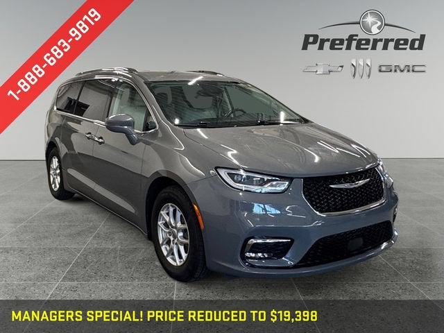 2021 Chrysler Pacifica Touring L in Gray — front three-quarter view